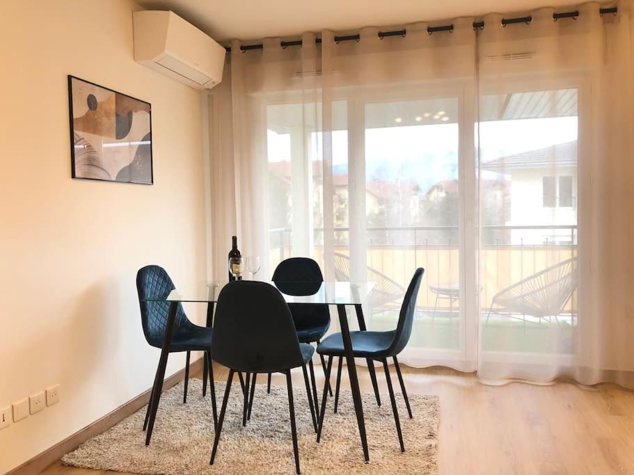 Cosy Apartement Near Geneva Saint-Julien-en-Genevois Exterior foto